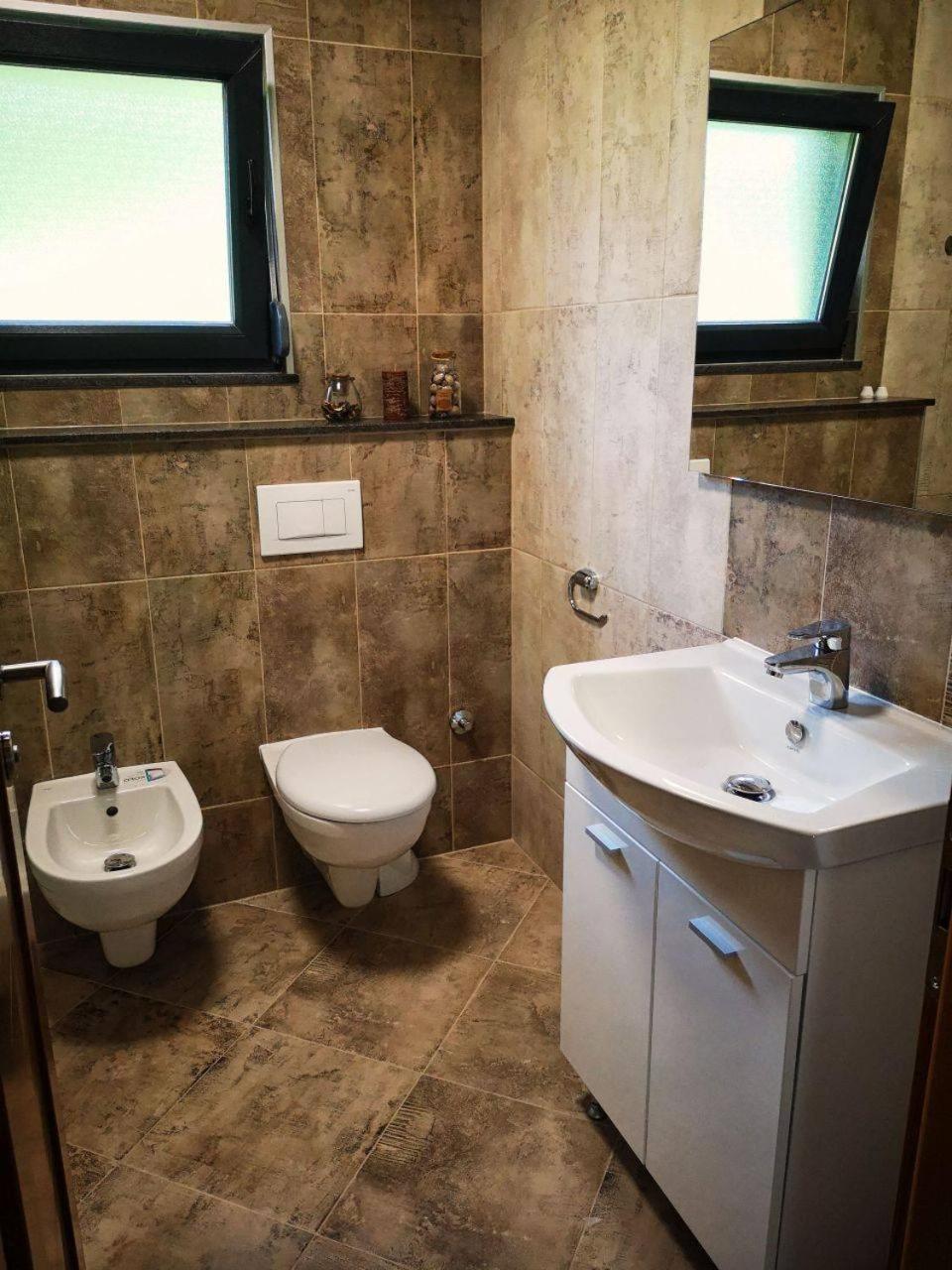 בוסנסקה קרופה Holiday Home Green Coast מראה חיצוני תמונה